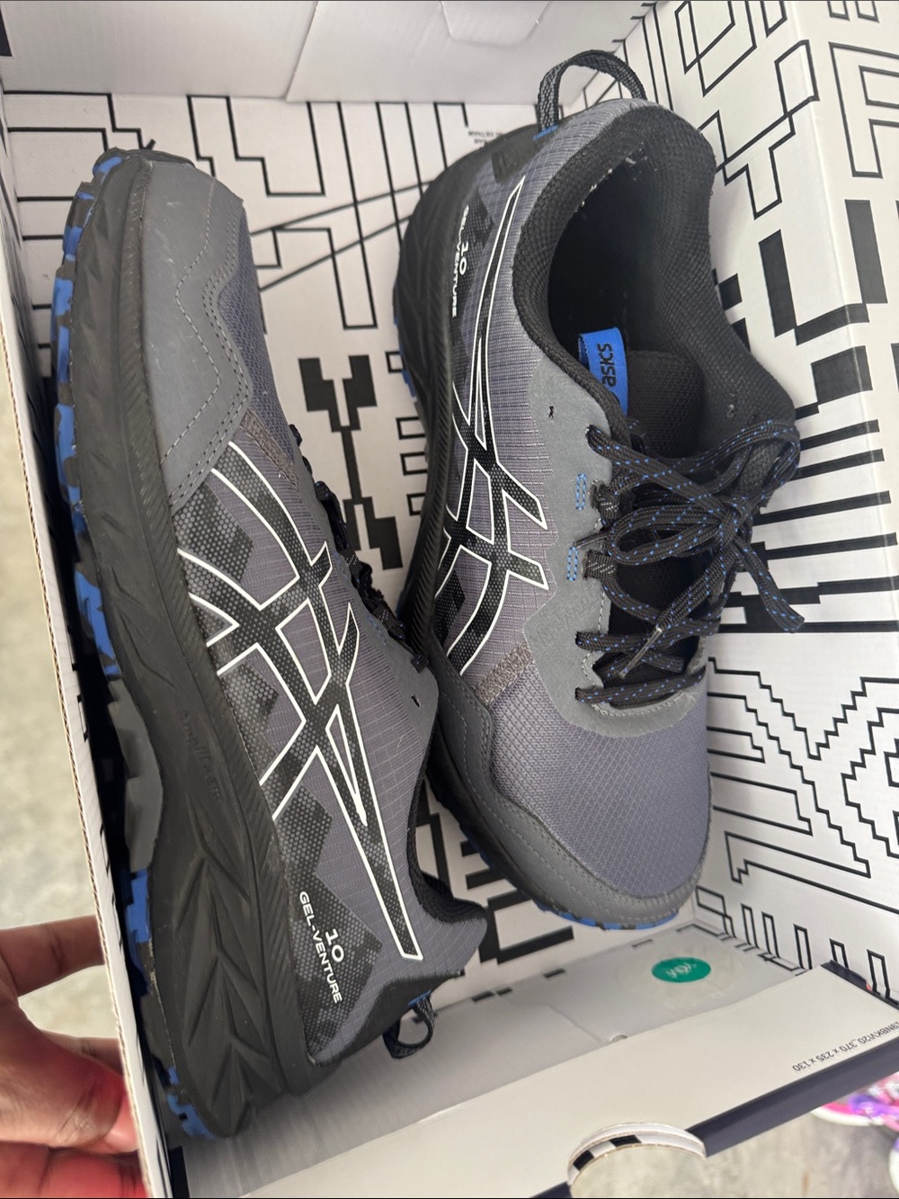 ASICS Men's Gray and Black Athletic Trail Shoes with Blue Accents